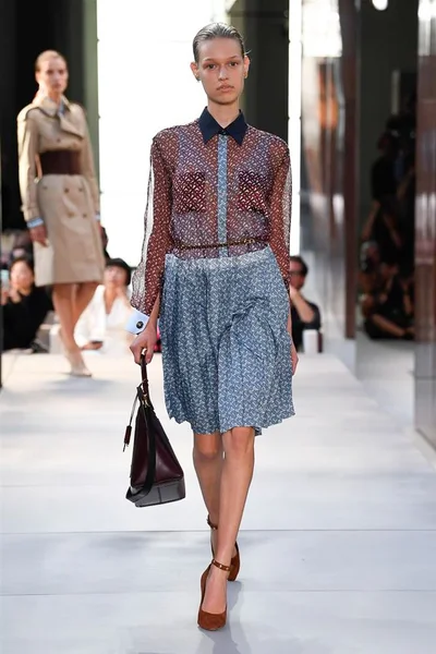 Look 2